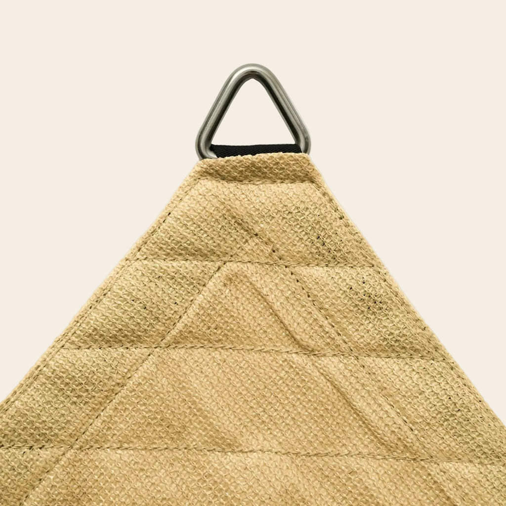Voile d’ombrage triangulaire respirante UV & vent