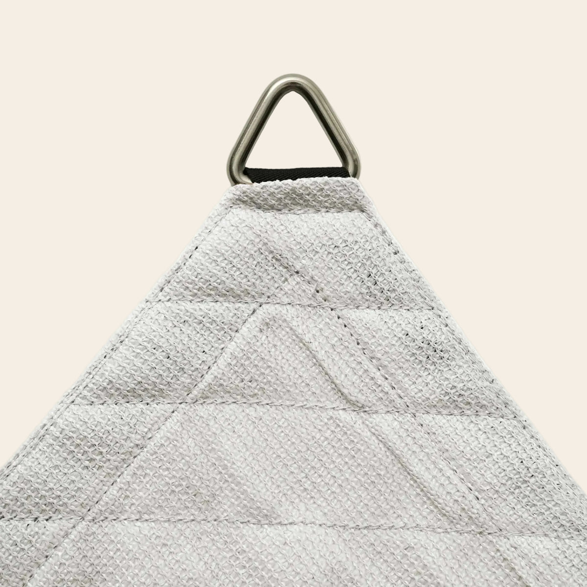 Voile d’ombrage triangulaire respirante UV & vent