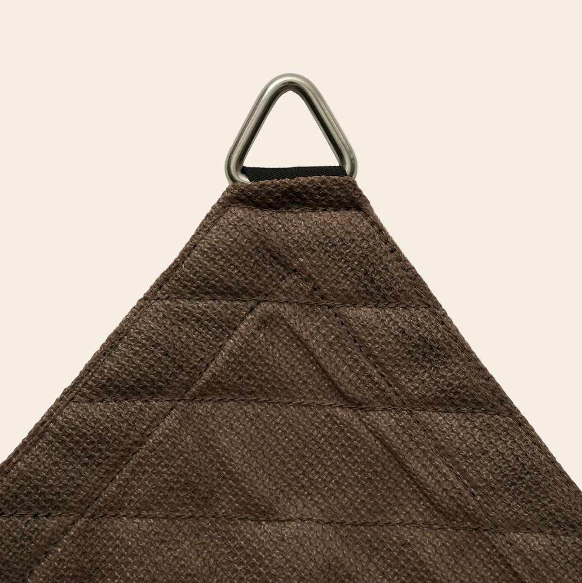 Voile d’ombrage triangulaire respirante UV & vent